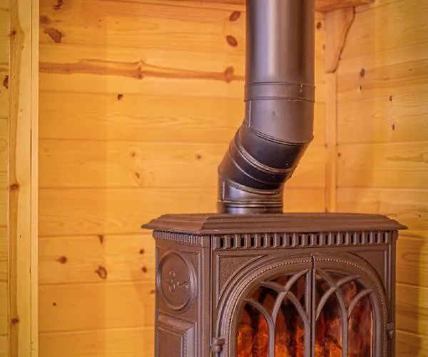 #6 Bobcat Bunkhouse - Pet Friendly - King Bed - Sleeps 4 Chalet Payson
