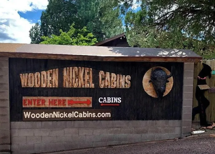 #6 Bobcat Bunkhouse - Pet Friendly - King Bed - Sleeps 4 Payson