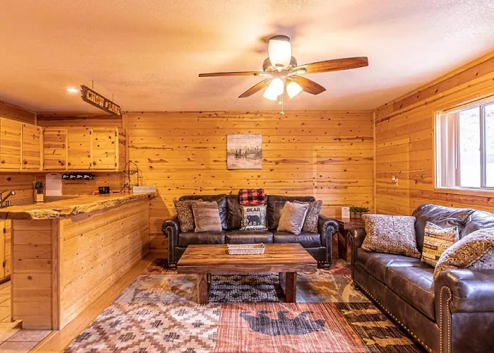 #6 Bobcat Bunkhouse - Pet Friendly - King Bed - Sleeps 4 Chalet Payson